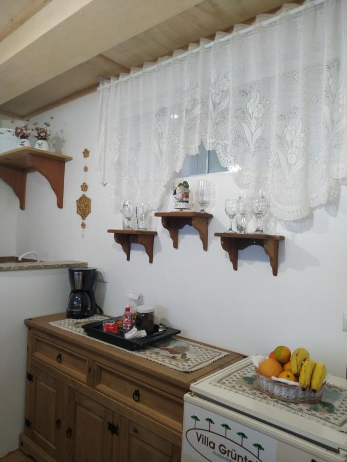 Treze Tílias Villa Gruntal Hospedaria מראה חיצוני תמונה